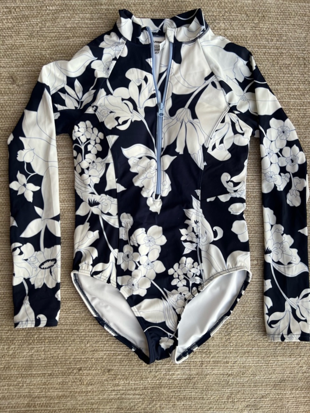 Lands' End Navy Blue & White Floral Long-Sleeve Rash Guard Swimsuit size 6P - Picture 9 of 9